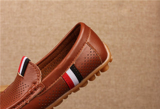 Shoes for Babys and Kids in 3 different colors (Size: 21-36)