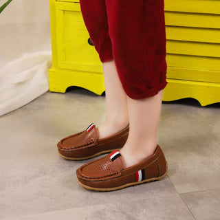 Shoes for Babys and Kids in 3 different colors (Size: 21-36)
